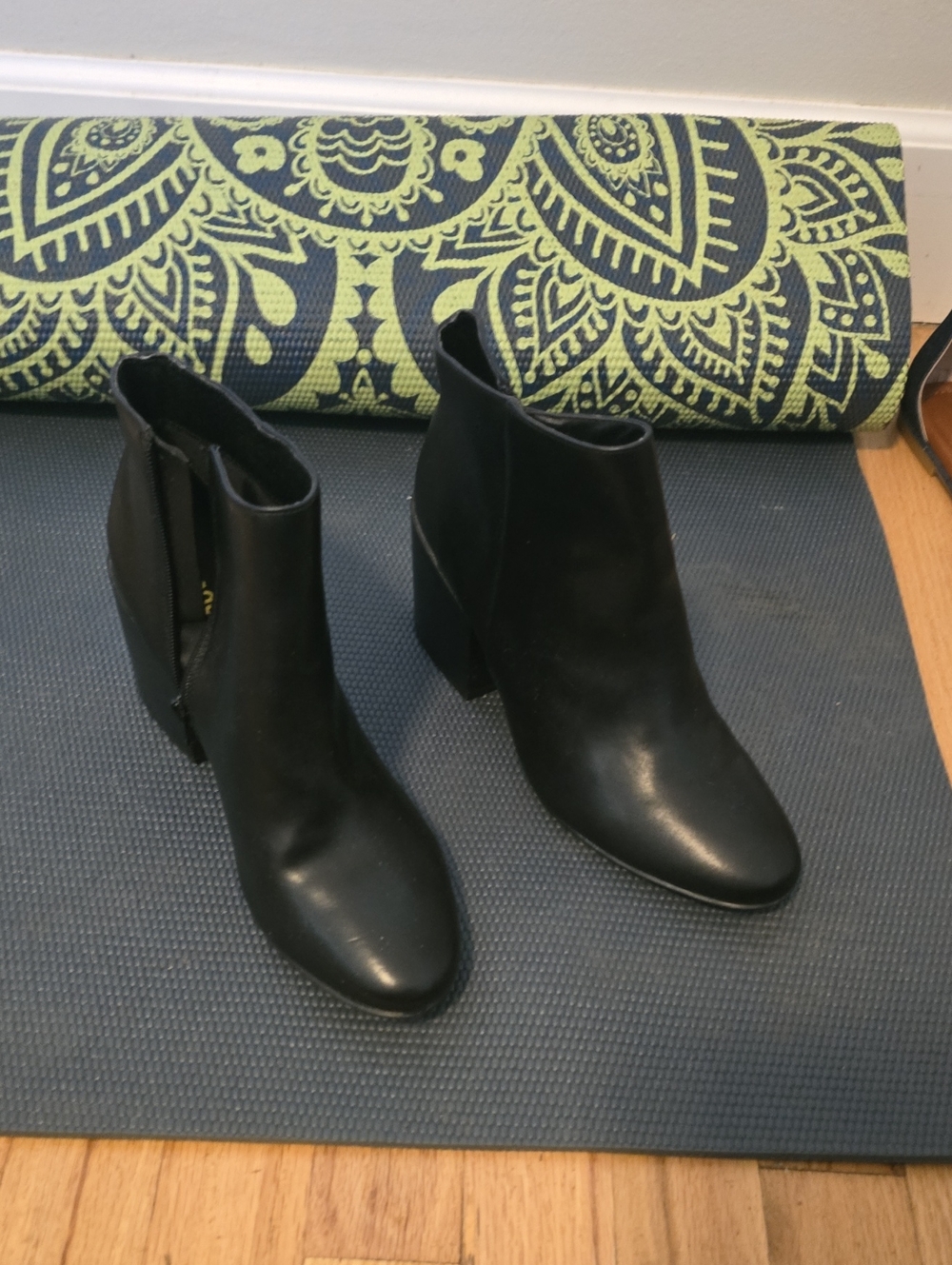 Classic Black Ankle Boots - Sleek Women's Block Heel